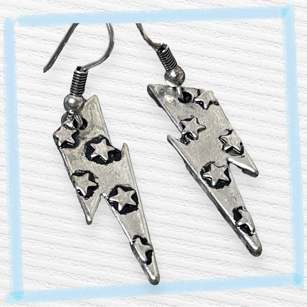 Trendy and Lightweight Silver Lightning Bolt Earrings with Star Accents